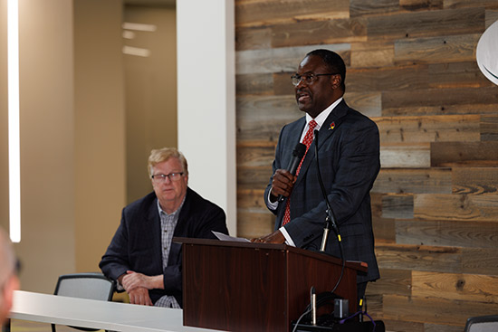 Photo of the visit of the President to the new College of Engineering building